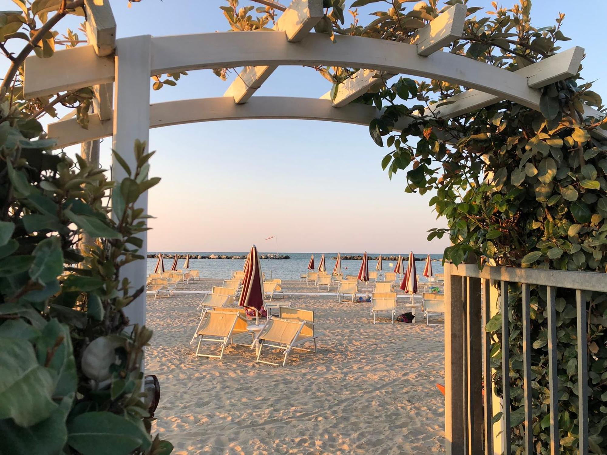 Hotel Locanda Delle Dune Bellaria-Igea Marina Exterior foto